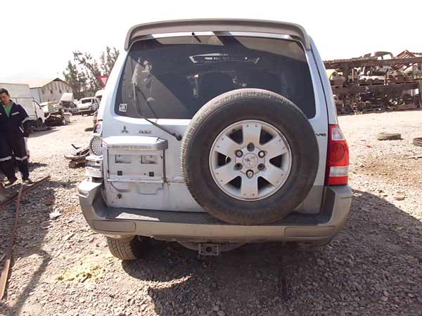  Mitsubishi MONTERO 2005    EN DESARME