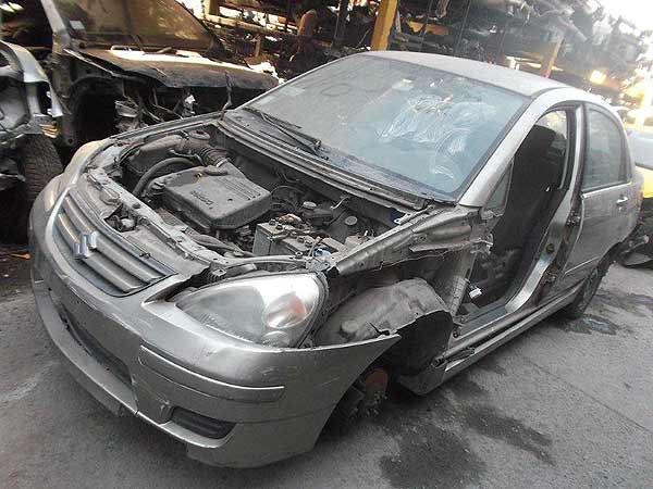  Suzuki AERIO 2006    EN DESARME