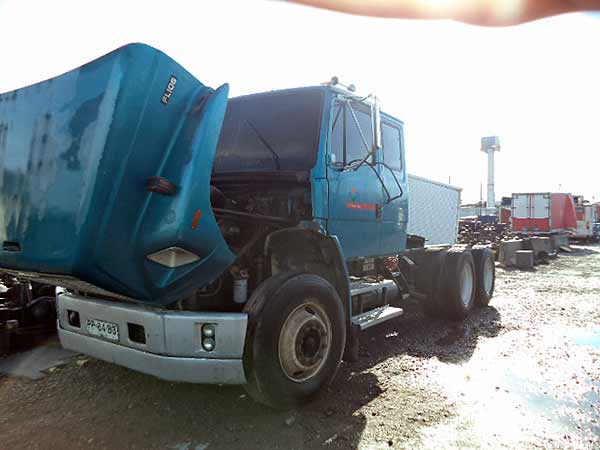  Freightliner FL80 1997    EN DESARME