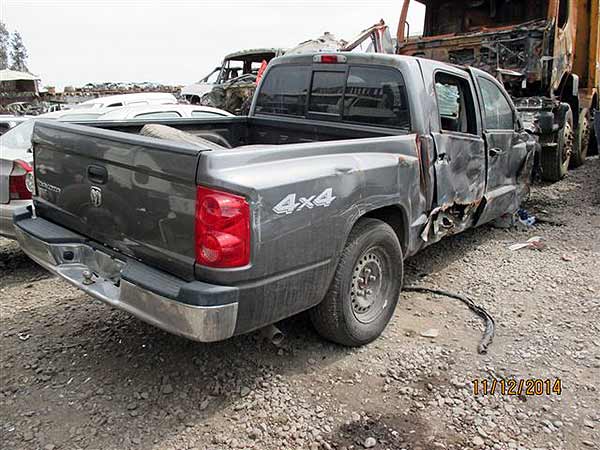  Dodge DAKOTA  2006    EN DESARME