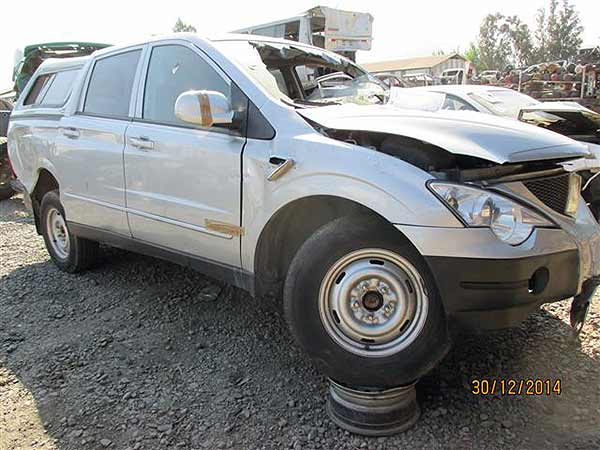  Ssangyong Action 2011    EN DESARME