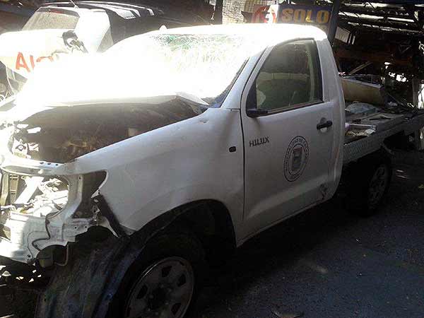  Toyota HILUX 2014    EN DESARME