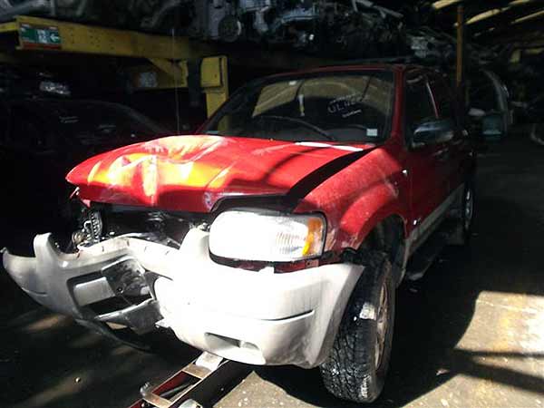  Ford ESCAPE 2001    EN DESARME