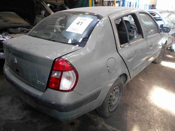  Renault CLIO 2005    EN DESARME
