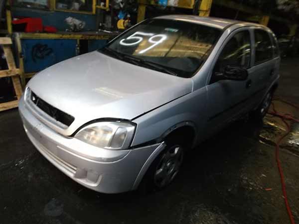  Chevrolet CORSA 2003    EN DESARME