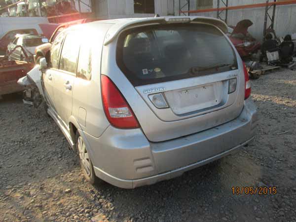  Suzuki AERIO 2004    EN DESARME