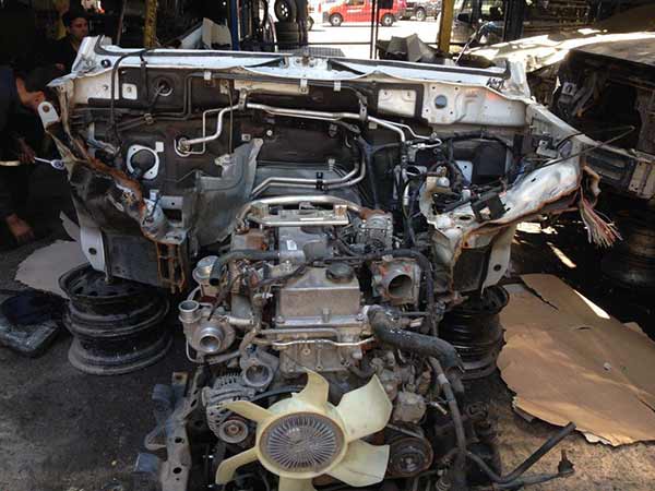  Mitsubishi MONTERO 2013    EN DESARME