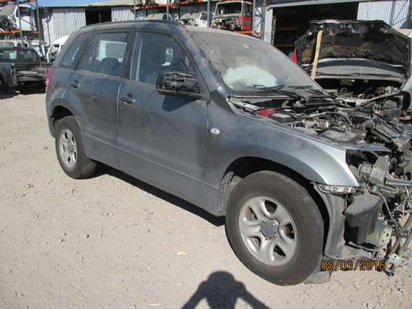  Suzuki GRAND NOMADE 2008    EN DESARME