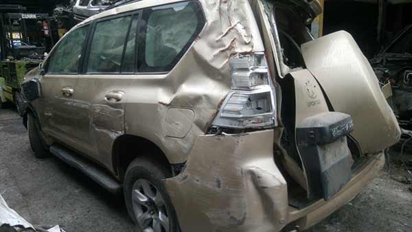  Toyota LAND CRUISER 2010    EN DESARME