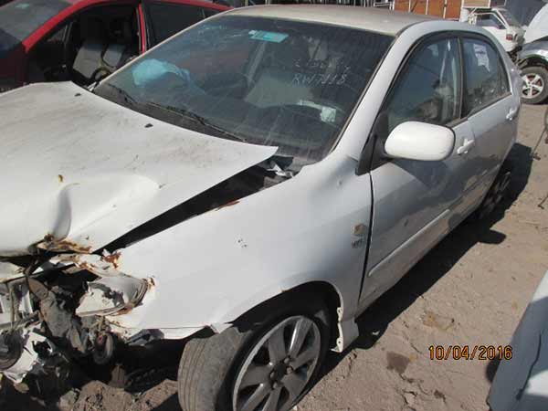  Toyota COROLLA 2013    EN DESARME