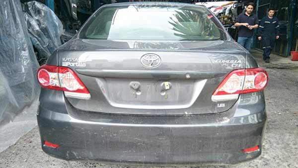  Toyota COROLLA 2013    EN DESARME