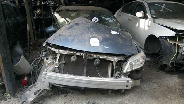  Toyota COROLLA 2011    EN DESARME