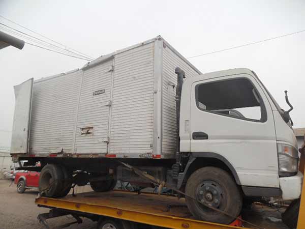  Mitsubishi FUSO 2008    EN DESARME