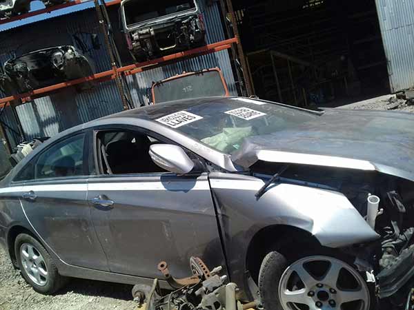  Hyundai SONATA 2012    EN DESARME