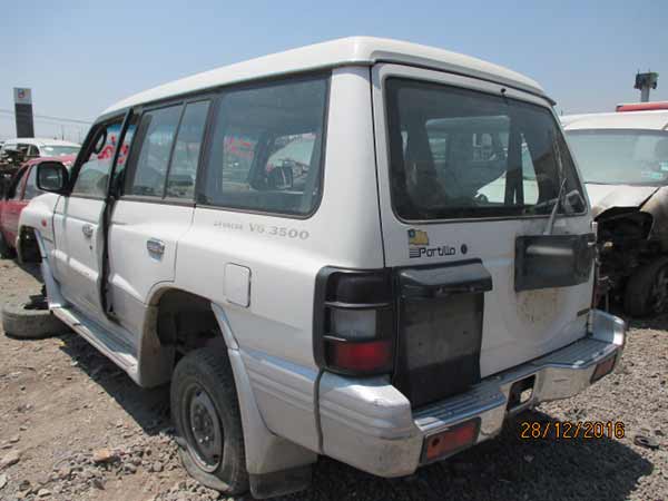  Mitsubishi MONTERO 1998    EN DESARME