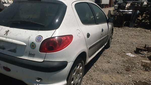  Peugeot 206 2005    EN DESARME
