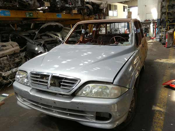  Ssangyong MUSSO 2006    EN DESARME