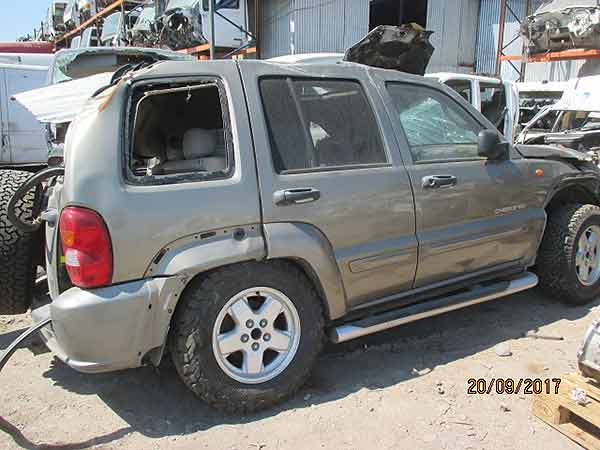  Jeep GRAND CHEROKEE 2005    EN DESARME