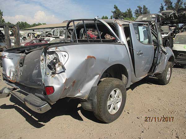  Mitsubishi L200 2015    EN DESARME