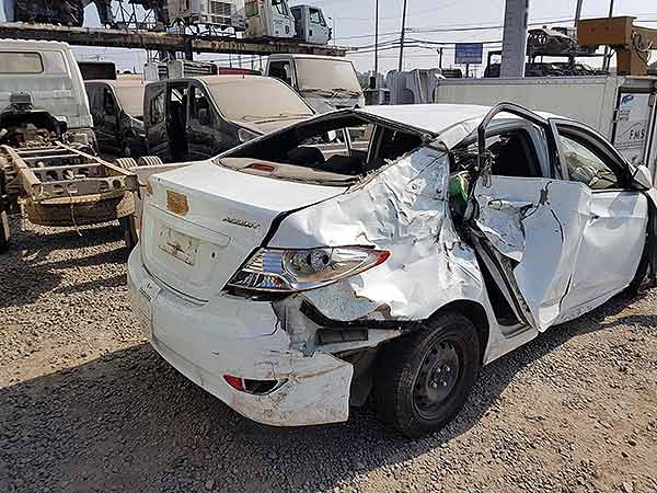  Hyundai ACCENT 2013    EN DESARME