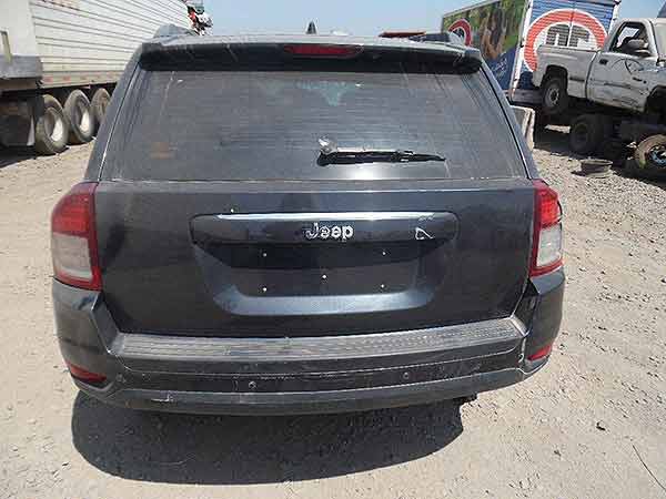  Jeep COMPASS 2015    EN DESARME