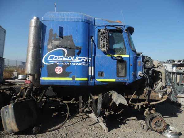  Mack CXU 2012    EN DESARME