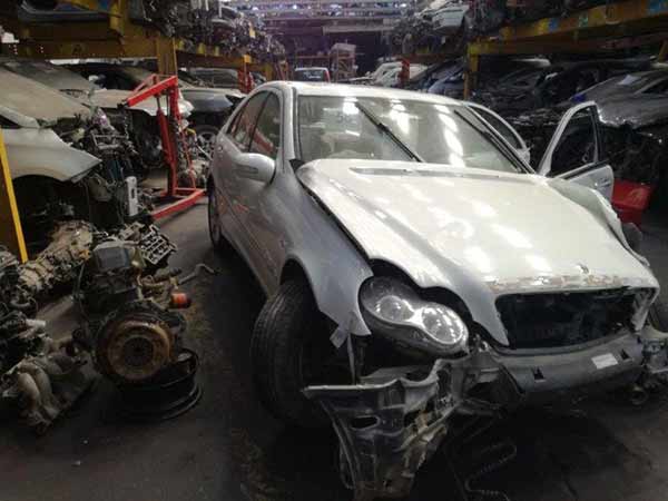  Mercedes-Benz C180 2008    EN DESARME