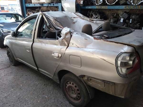  Toyota YARIS 2005    EN DESARME
