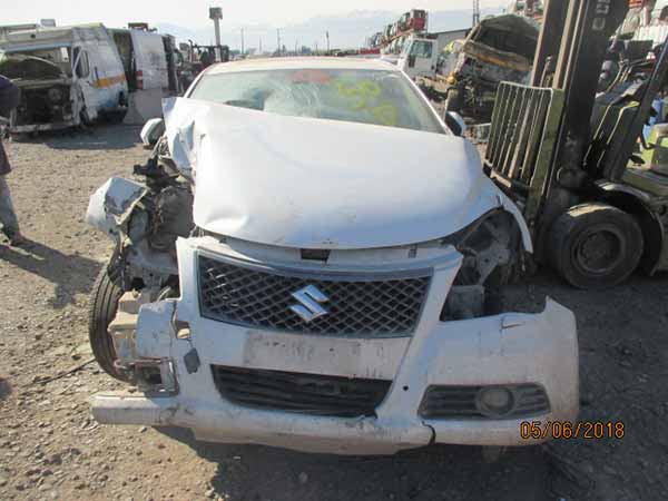  Suzuki KIZASHI 2013    EN DESARME