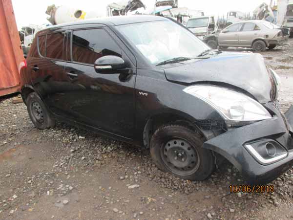  Suzuki SWIFT 2015    EN DESARME