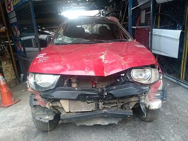  Mitsubishi L200 2012    EN DESARME