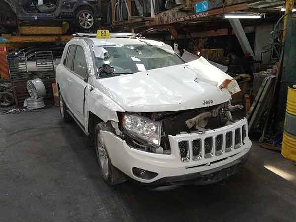  Jeep COMPASS 2012    EN DESARME