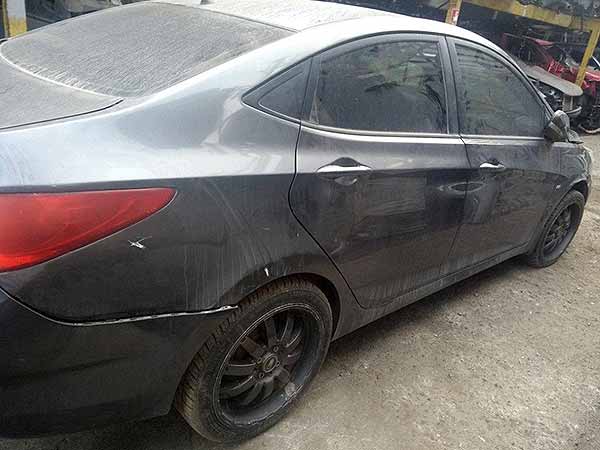  Hyundai ACCENT 2011    EN DESARME