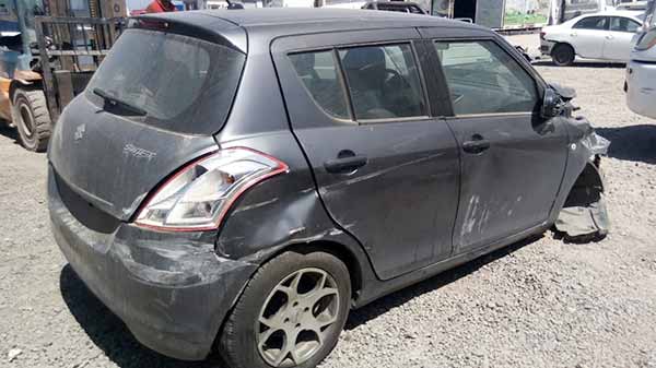  Suzuki SWIFT 2013    EN DESARME