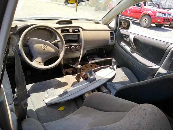  Suzuki AERIO 2006    EN DESARME