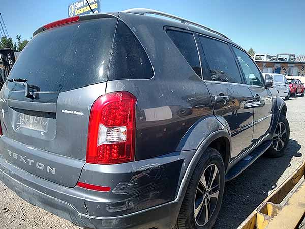 CAJA DE CAMBIOS Ssangyong REXTON 2017  USADA  EN DESARME