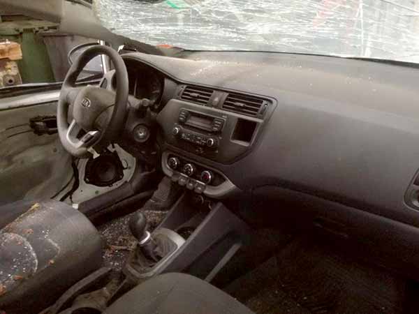  Kia RIO 2015    EN DESARME