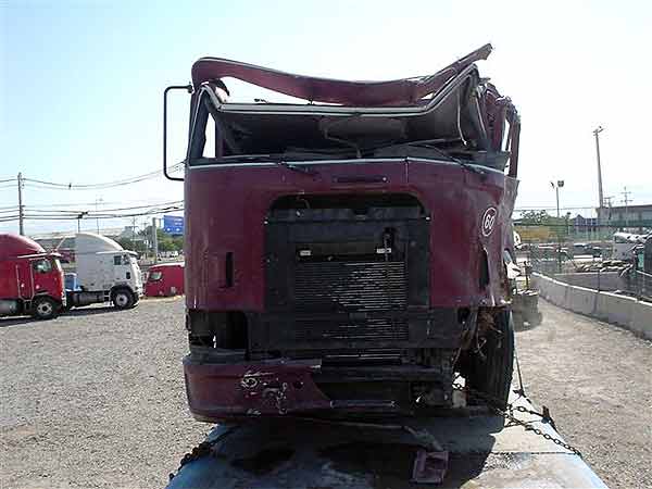  International 9800 2005    EN DESARME
