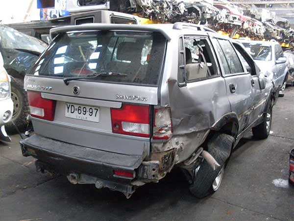  Ssangyong MUSSO 2005    EN DESARME