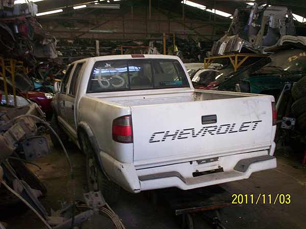  Chevrolet Apache 2000    EN DESARME