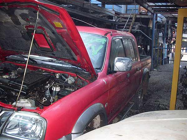  Mitsubishi L200 2004    EN DESARME