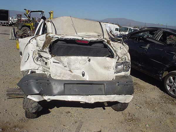  Toyota YARIS 2006    EN DESARME