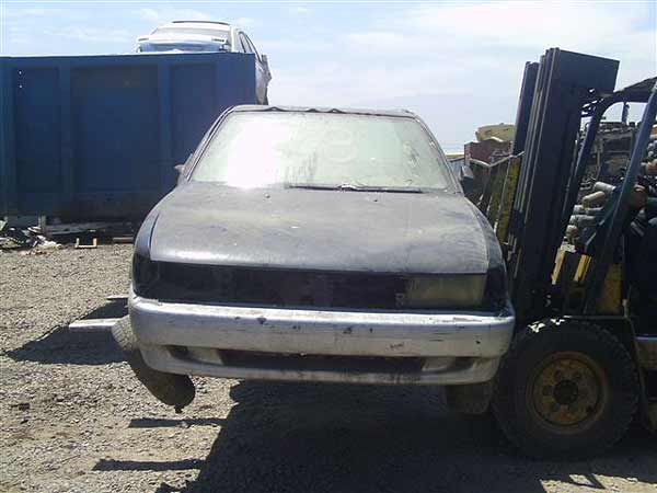  Nissan V16 1993    EN DESARME