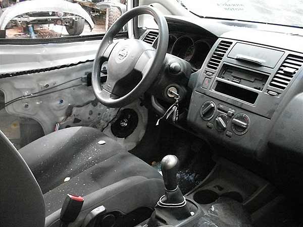  Nissan TIIDA 2011    EN DESARME