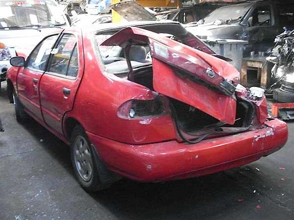  Nissan SENTRA 2000    EN DESARME