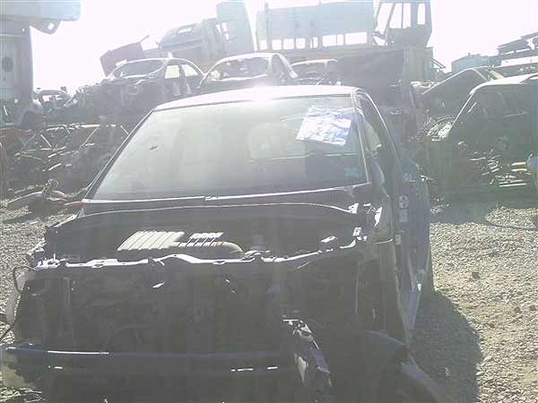  Suzuki SWIFT 2006    EN DESARME