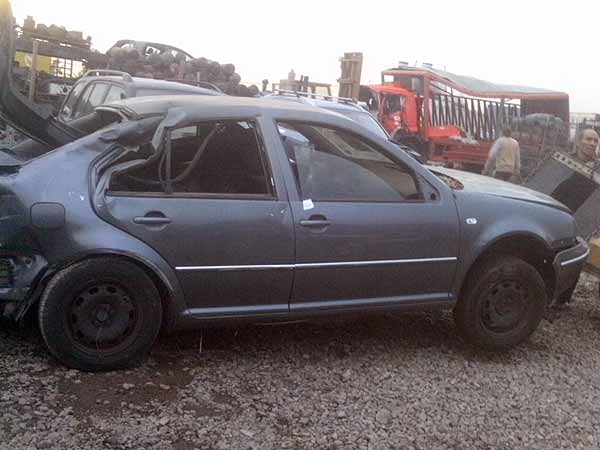  Volkswagen BORA 2005    EN DESARME