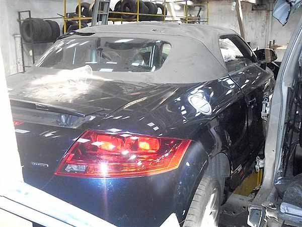MUñON Audi TT 2009  USADO  EN DESARME