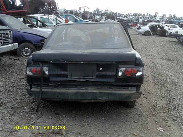  Nissan V16 2002    EN DESARME