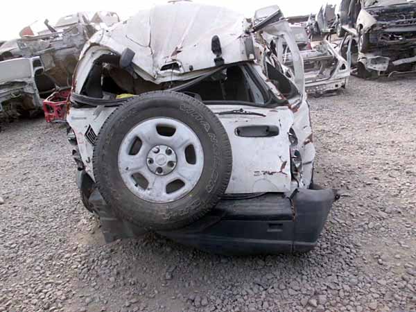  Jeep CHEROKEE 2003    EN DESARME